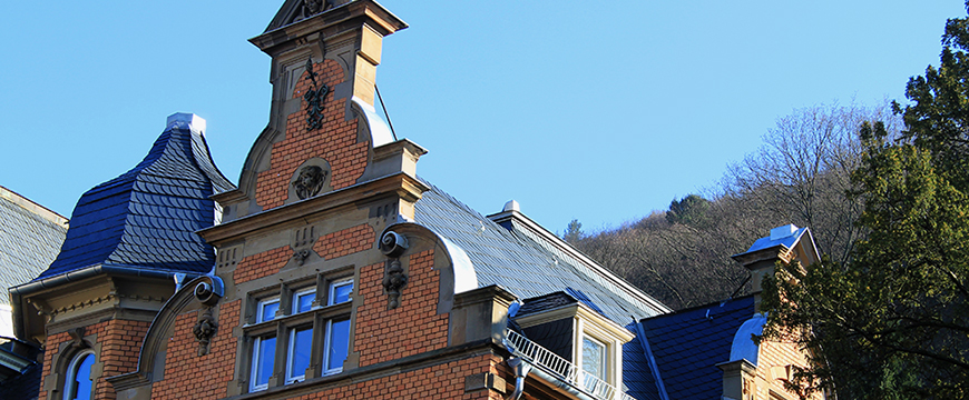 Schieferdach auf dem Kindergarten DAI Heidelberg